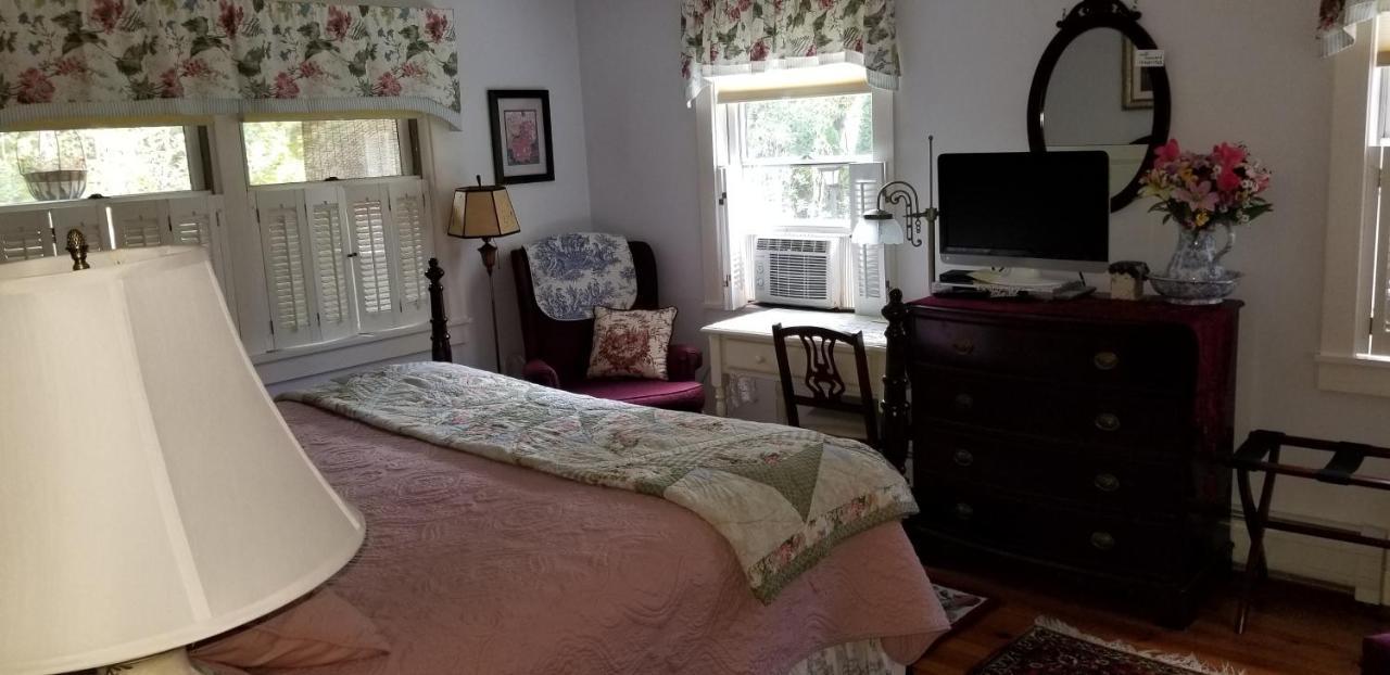 Eastgate Inn B&B 莱诺克斯 外观 照片