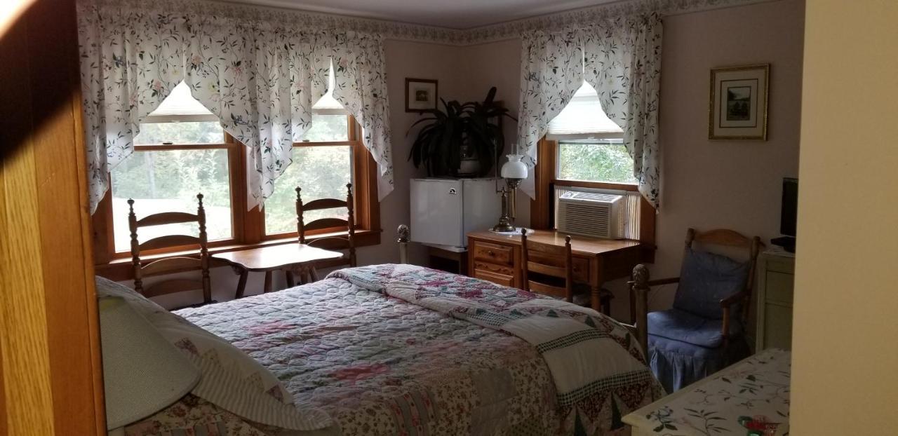 Eastgate Inn B&B 莱诺克斯 外观 照片