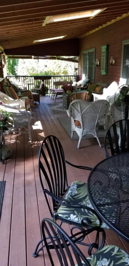 Eastgate Inn B&B 莱诺克斯 外观 照片
