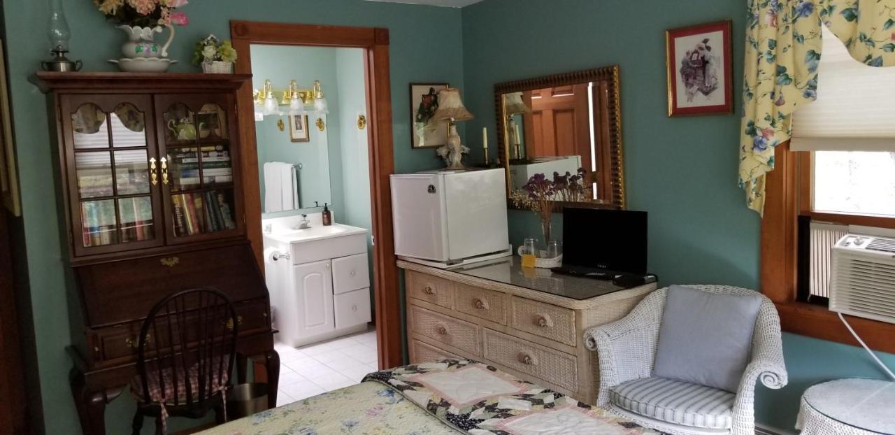Eastgate Inn B&B 莱诺克斯 外观 照片